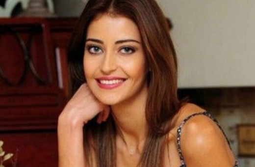 Türkiye güzeli Tuğba Melis Türk kutsal topraklarda! Umre ziyaretinden paylaştı