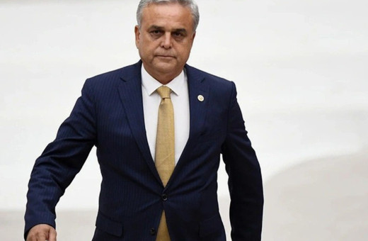 CHP Mersin Milletvekili Hasan Ufuk Çakır, partisinden istifa ettiğini açıkladı