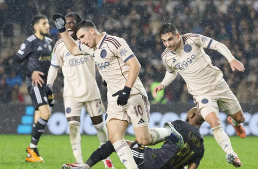 Karabağ 2 kez öne geçtiği maçta Ajax'a direnemedi