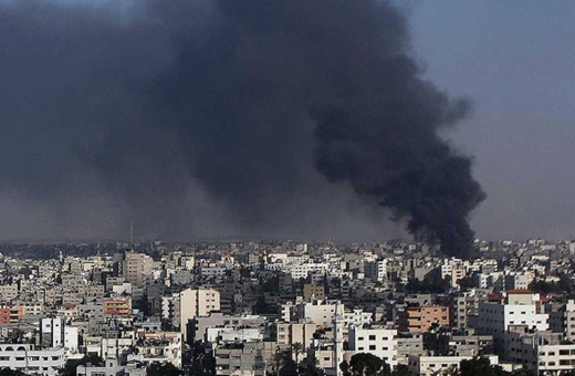 İsrail'den Gazze'nin güney ve kuzeyine bombalı saldırı!