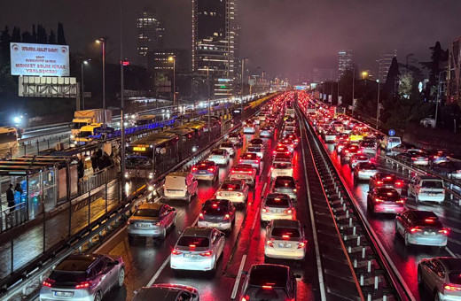 İstanbul’da trafik yoğunluğu yüzde 90’a çıktı