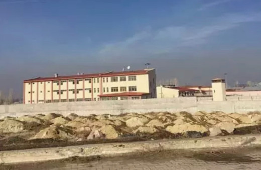 Ağrı cezaevinde mahkumun yuttukları pes dedirtti! Hayatta kalması mucize