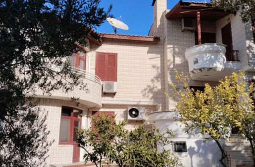 Gönül Köşkü olarak biliniyordu! Şarkıcı Kayahan'ın köşkü için şok karar