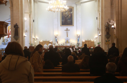 Halep'te Hristiyanlar YPG saldırıları nedeniyle Noel'i endişeli geçiriyor