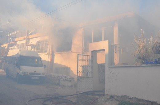 Mersin'de yangın faciası! 1 ve 7 yaşında iki kardeş hayatını kaybetti