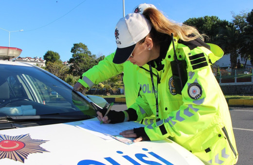 Sürücüler dikkat! Trafik kural ihlaline ağır yaptırımlar geliyor