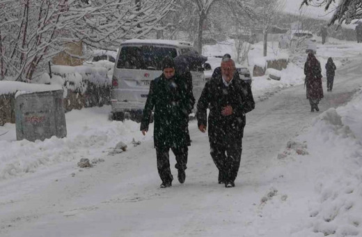 Tüm Türkiye'yi esir alacak! Meteoroloji'den art arda kar uyarısı