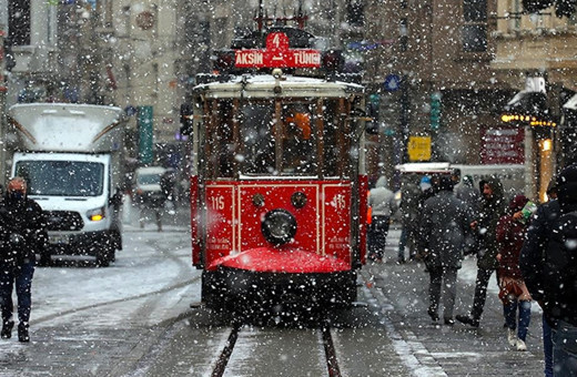AKOM'dan İstanbul'a yılbaşı uyarısı! Buz tutacak dikkat edin