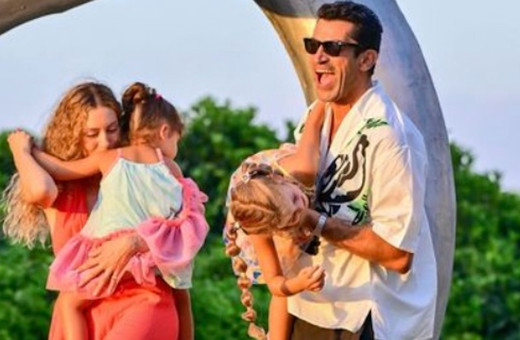 Sinem Kobal'dan 2025'e veda! İşte son karesi...