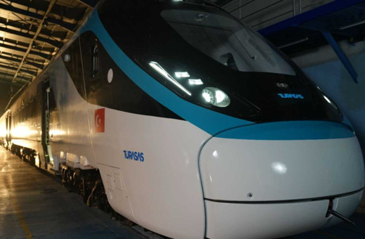 Milli elektrikli hızlı tren 2026’da raylara iniyor
