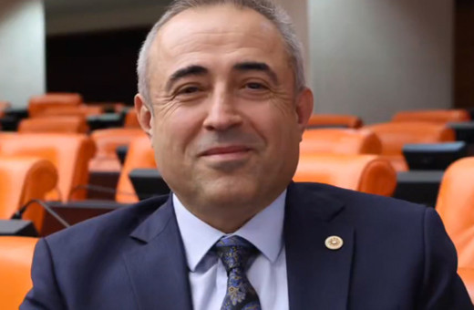 İrfan Karatutlu DEVA Partisi'nden istifa etti, AK Parti'ye katılıyor