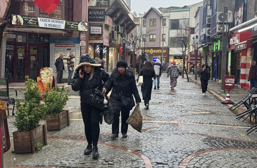 Yarında etkili olacak! Edirne'de sağanak yağış hayatı felç etti