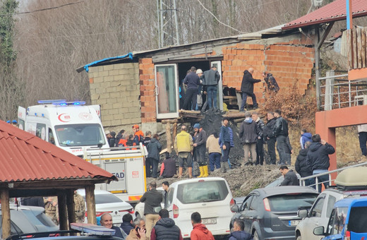 Zonguldak'tan son dakika! Maden ocağında göçük oldu işçiler mahsur kaldı