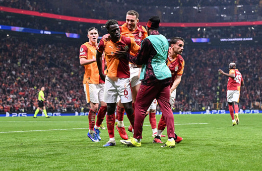 Galatasaray İtalyan devini 5 golle ezdi geçti dünya basının gündemine oturdu