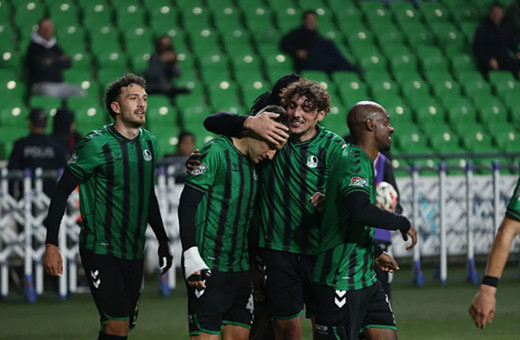 Sakaryaspor, yarın Adana Demirspor'u konuk edecek