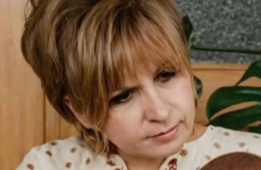 Pop müziğin efsane ismiydi! Söz yazarı Ülkü Aker sevenlerini yasa boğdu...