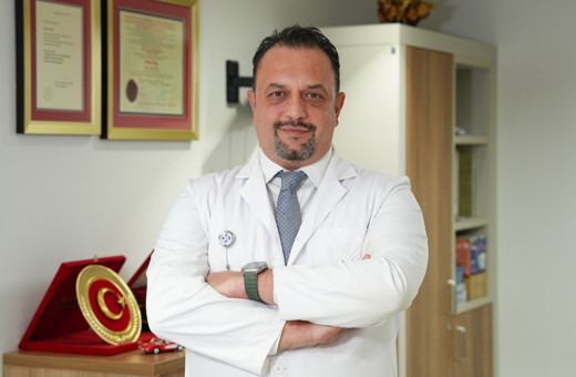 Medipol’de geçmeyen kronik ağrılara omurilik pili ve drez ameliyatıyla veda