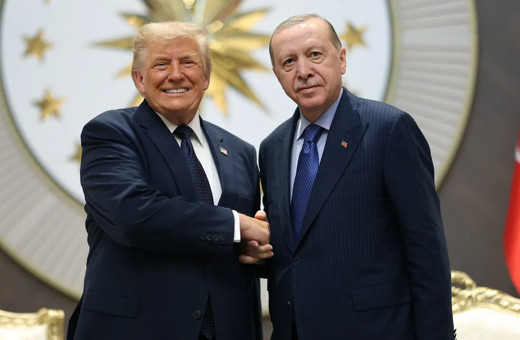 Erdoğan ve Trump'ın samimi diyaloğu gündem oldu! Peki liderlerin beden dili ne anlatıyor?