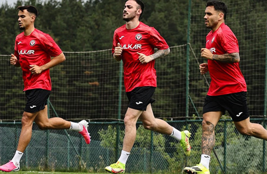 Çorum FK'da dev yapılanma 7 futbolcu gönderildi 9 oyuncu transfer edildi