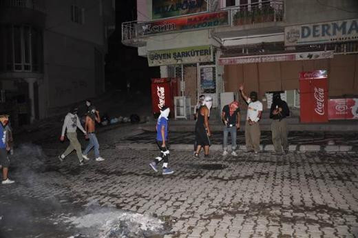 Hakkari'de gergin gece - Resim: 3