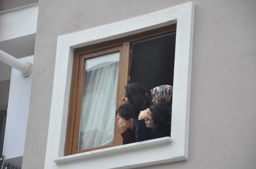 Kız yurdu önünde bulundu - Resim: 4