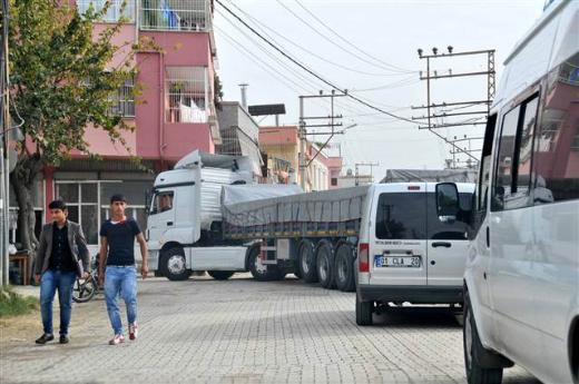 Adana'da TIR dolusu patlayıcı ve silah - Resim: 4