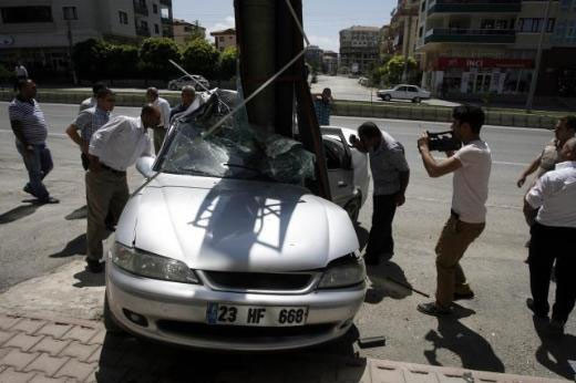 Yürek burkan kare - Resim: 3