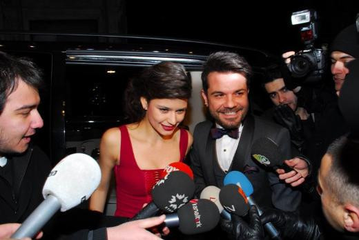 Beren Saat anne mi  oluyor? - Resim: 2