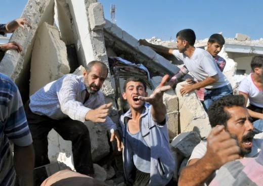 Esad'ın uçakları Azez'i yerle bir etti - Resim: 4