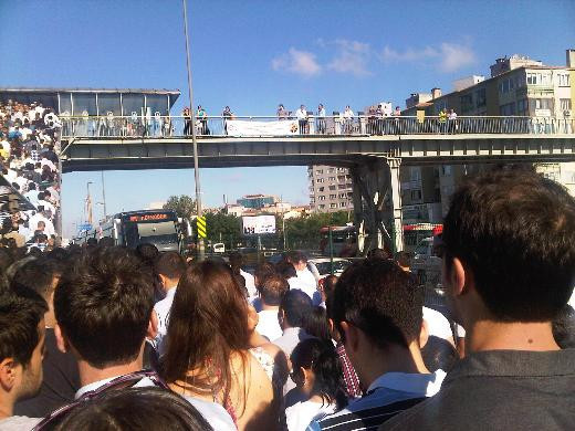  Metrobüs çilesi devam ediyor - Resim: 2