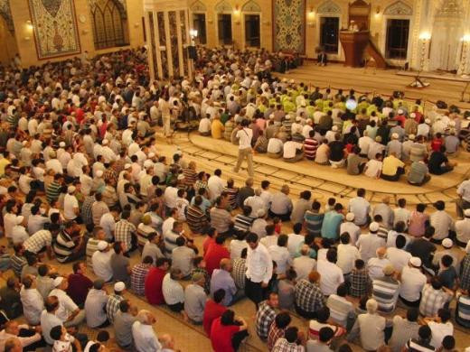 Kadir Gecesi'nde camiler doldu taştı - Resim: 1