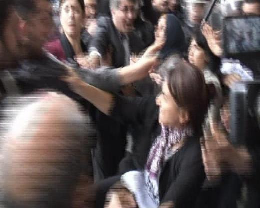 BDP'li vekil polise yumruk attı - Resim: 3
