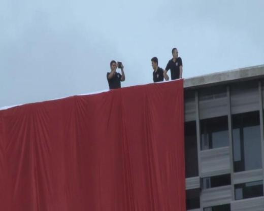 Polisten AKM çatısı hatırası - Resim: 1