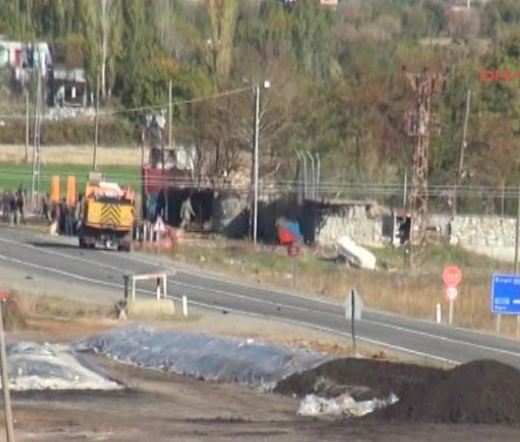 PKK bomba yüklü traktörle saldırdı - Resim: 4