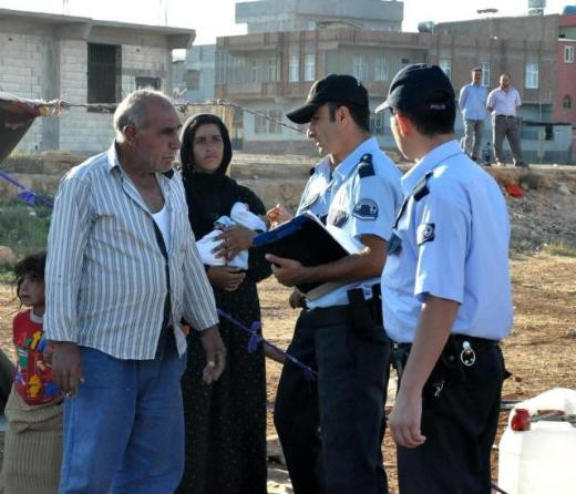 Polis Suriyeliler'i tek tek saydı - Resim: 2