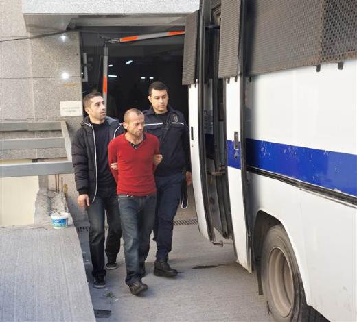 Gülsuyu'nda 19 tutuklama - Resim: 3