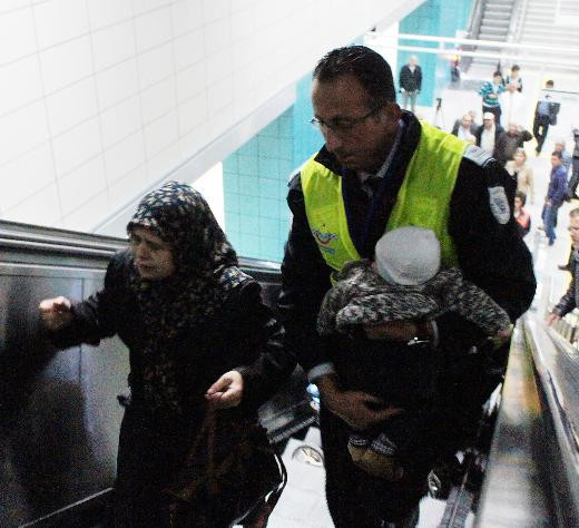 Marmaray'da ilk kaza: Yürekler ağza geldi - Resim: 3