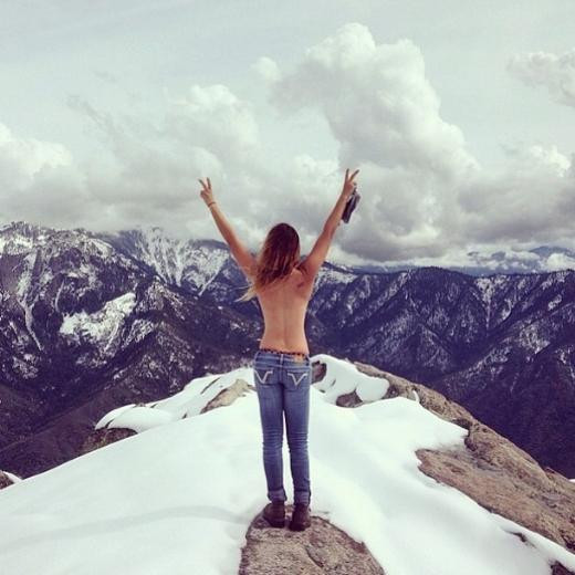 Üstsüz trende Türkiye'de katıldı - Resim: 1