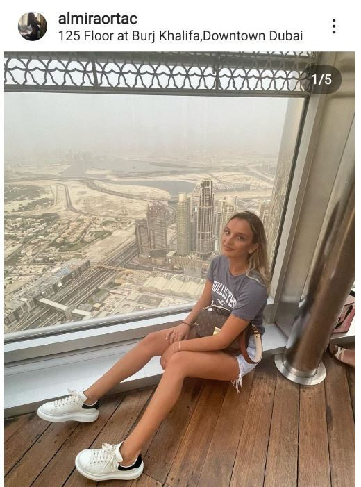 'Türkiye'de tatil yapamıyoruz çok pahalı' diyen gençlerin Dubai pozları ortaya çıktı - Resim: 3