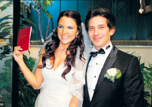 Ece Üner kiminle evli eşi Deniz Bayramoğlu kimdir? - Resim: 1