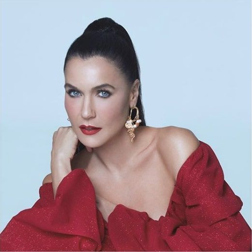 FOX TV Yasak Elma oyuncusu Şevval Sam mini şortuyla paylaştı meydan okudu - Resim: 2