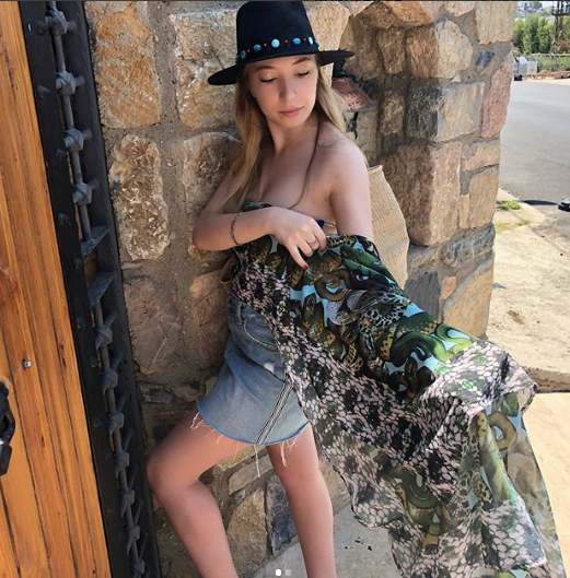 Yasmin Erbil ünlü şarkıcının eski nişanlısını kaptı! - Resim: 2