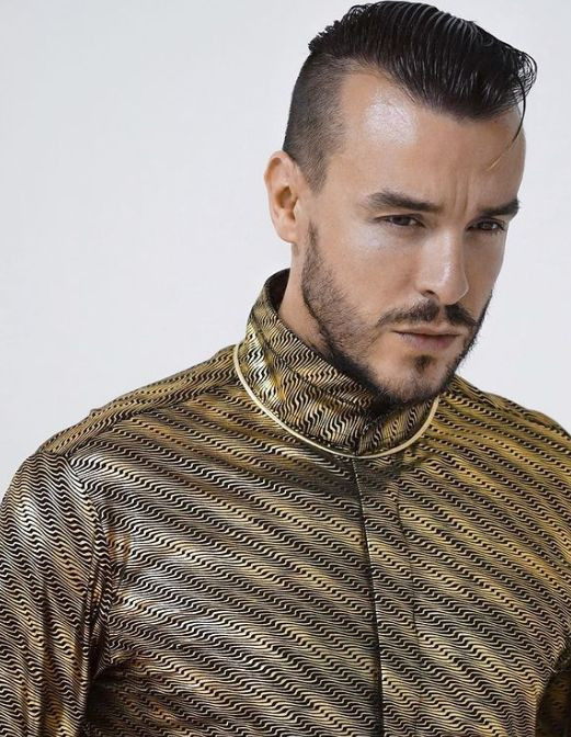 Cem Adrian'dan konserde ağlatan sözler! Ünlü şarkıcı konuştu, alkış tufanı koptu - Resim: 2