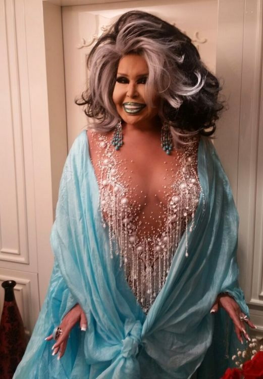 Diva yine yaptı yapacağını! Gece gece baskın - Resim: 1