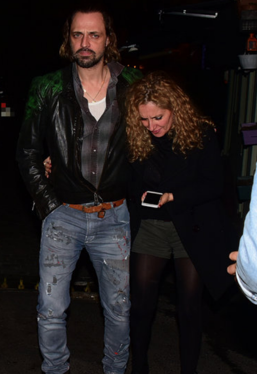 Ebru Özkan'ın eşi Ertan Saban bir kadınla fena yakalandı olay yaratan görüntüler - Resim: 4