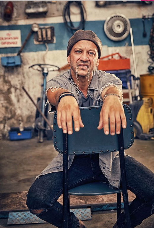 Çukur dizisinin Aliço'su Rıza Kocaoğlu bambaşka bir rolde! - Resim: 3