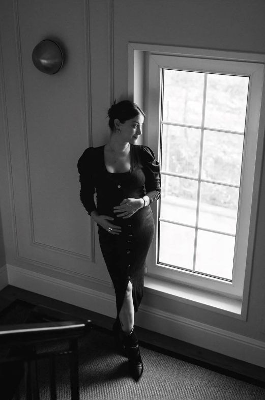 Hazal Kaya, kızı Süreyya Leyla'nın ilk fotoğrafını paylaştı! Takipçilerinden yorum yağdı - Resim: 1