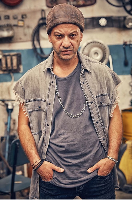 Çukur dizisinin Aliço'su Rıza Kocaoğlu bambaşka bir rolde! - Resim: 1