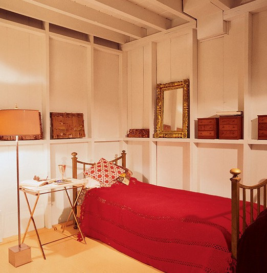 Dünya edebiyatına damga vurdu Victor Hugo'nun yatak odasına bakın - Resim: 3