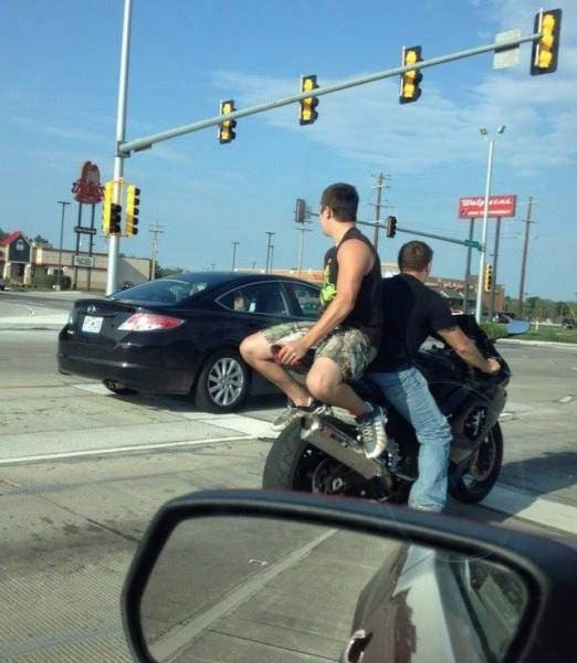 Bir kutu pizzayı yollarda gezdirdi! Böyle rahatlık görülmedi - Resim: 4